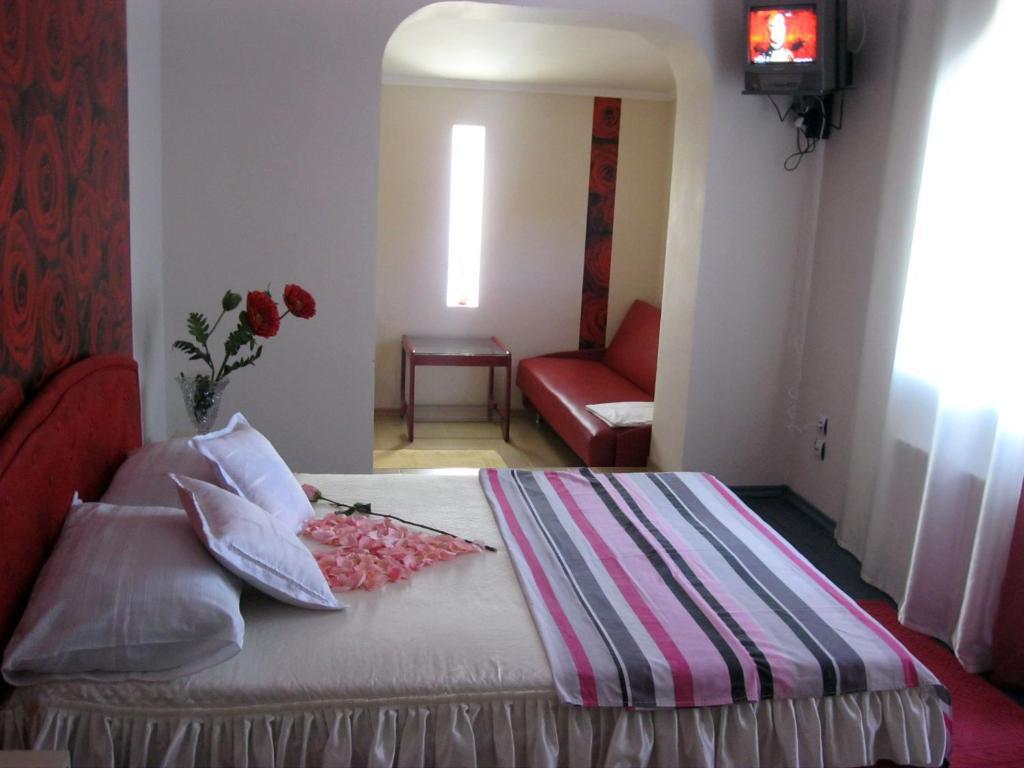 Botanic Parc Hotel Chisinau Room photo